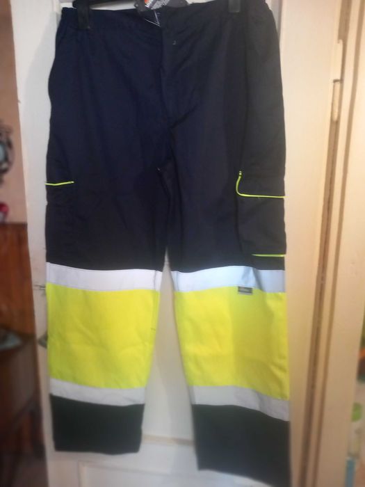 Ubrania robocze kombinezony