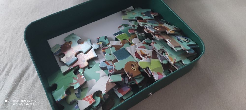 Rodzina Misiów puzzle w walizce 54 el. Janod