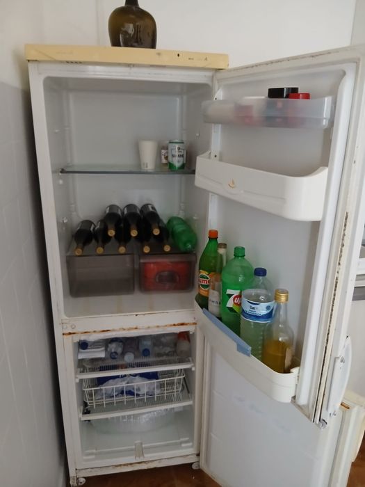 Frigorífico com duas portas
