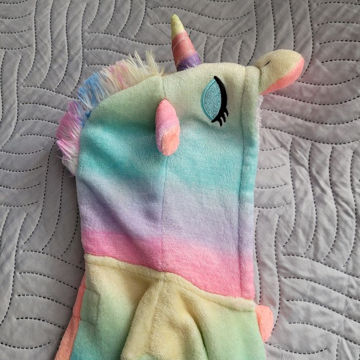 Piżama ,pajacyk jednorożec rozm 122