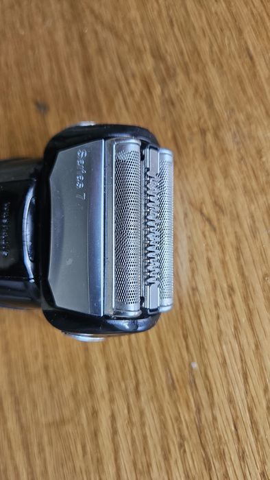 Електробритва Braun Series 7 730 з футляром та кабелем