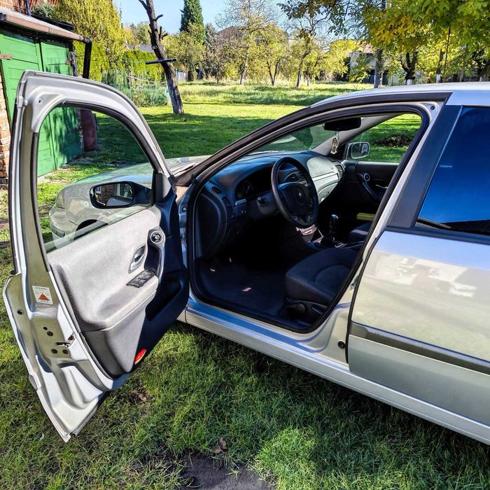 Renault Laguna 1.9 130km