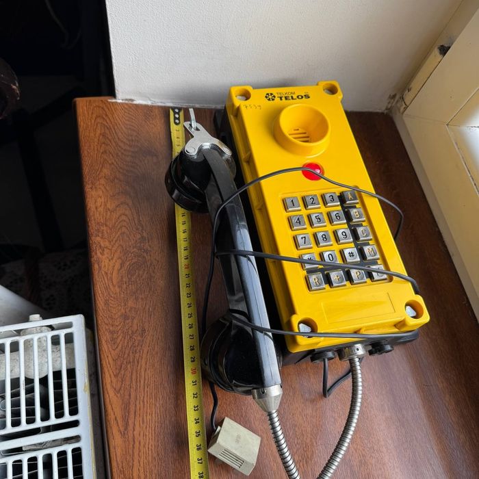 Przemysłowy aparat telefoniczny Telkom-Telos ATP-2  Super Stan