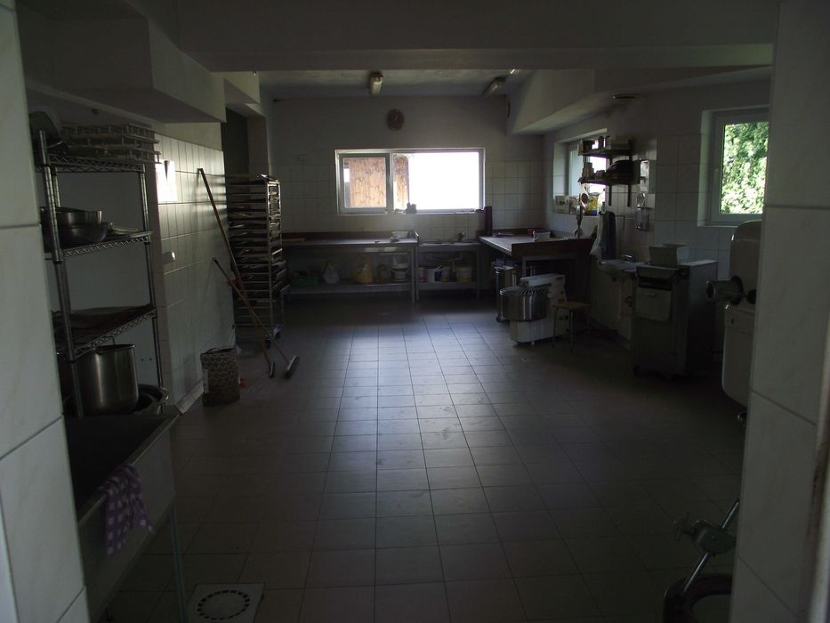 Wynajmę lokal produkcyjno-handlowy