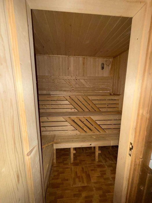 Продається добротний будинок біля лісу в селі Драчинці
