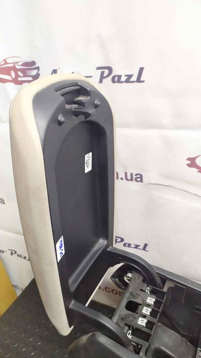 BMW X3 F25 10-17 підлокітник DS0862 51169216672