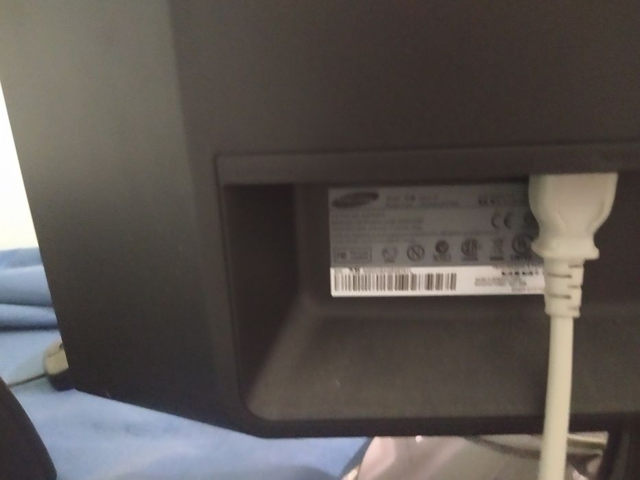 Vendo conjunto de computador
