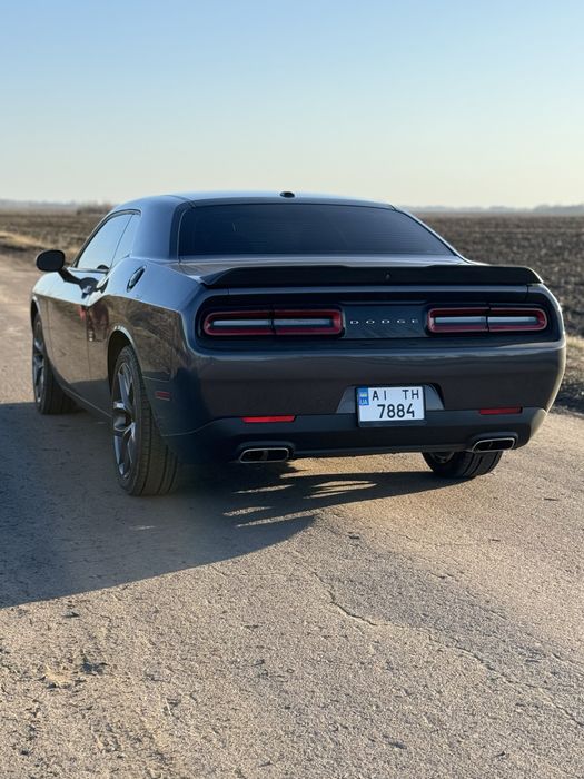 Dodge challenger