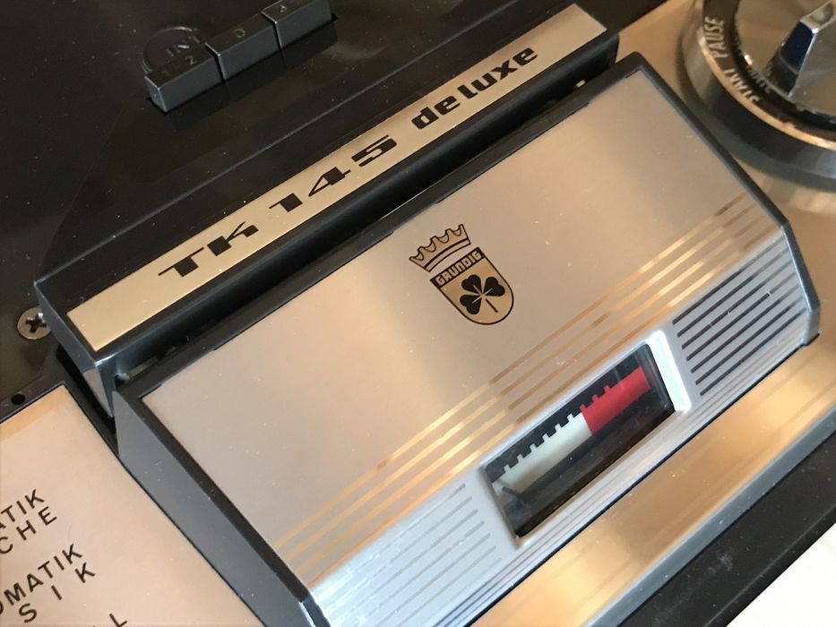 Gravador de fita Grundig TK 145 de luxe