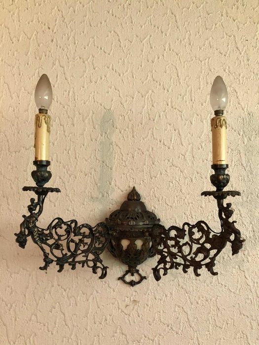 Conjunto Vintage - Candeeiro de Teto e 3 respetivos Apliques em Bronze