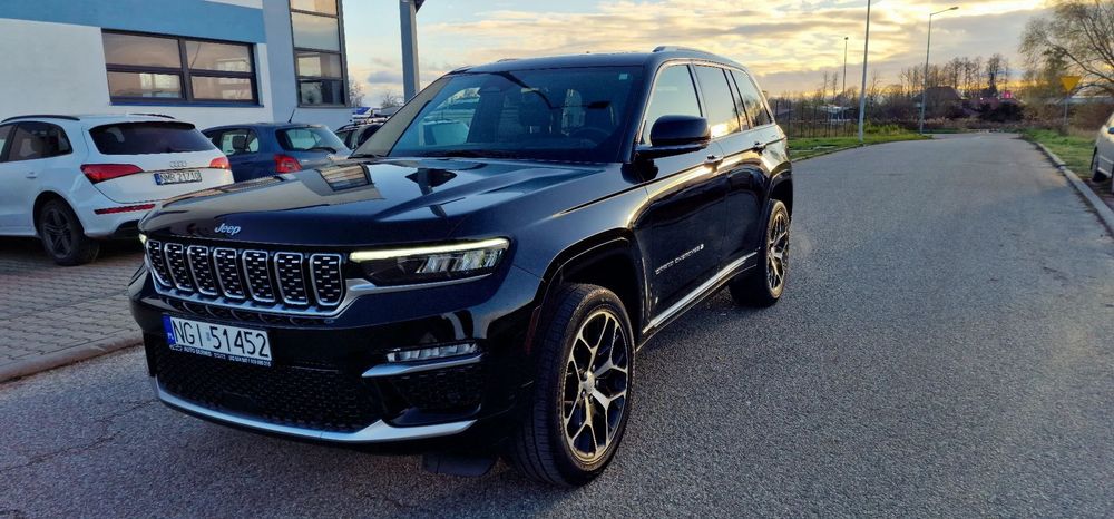 Jeep Grand Cherokee Jeep Grand Cherokee Summit 5.7 HEMI V8 2022r. Krótki