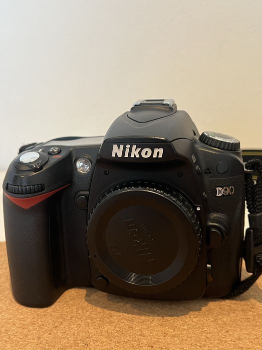 Nikon D90 + 2 Lentes (Tamron 18-270mm + Nikon 18-105mm VR)