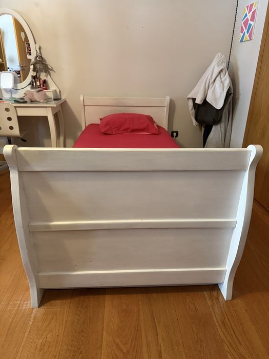 Cama de solteiro em pinho maciço c/ gavetão – Feita por medida