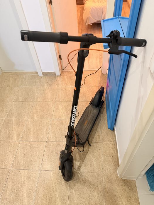 Vendo troutinet eletrica