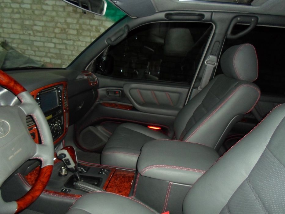 Перетяжка рулей,ремонт автомобильного салона +химчистка,полировка ...