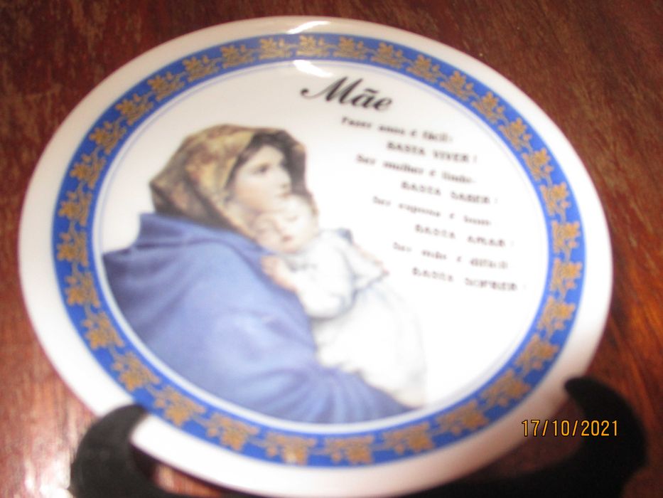 2 pratinhos de aniversário da mãe e do pai em louça