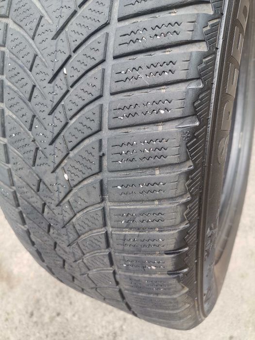 Зима, шина, резина 235/55/R17 Semperit