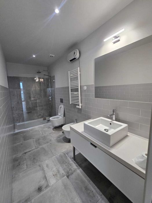 Apartamento T2 de luxo ao pé das Escadas Monumentais