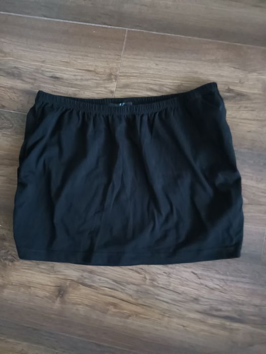 Spódnica czarna mini bpc rozmiar M