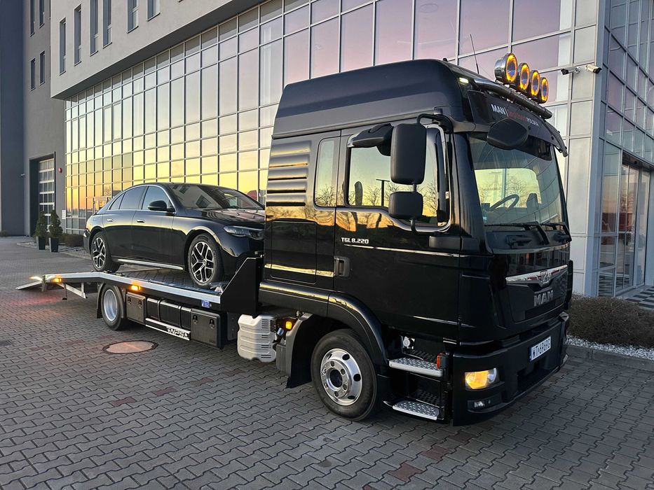 Usługi Transportowe Autolaweta / Laweta - PROFESJONALNIE