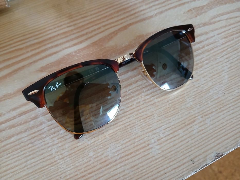 Vendo óculos de sol novos