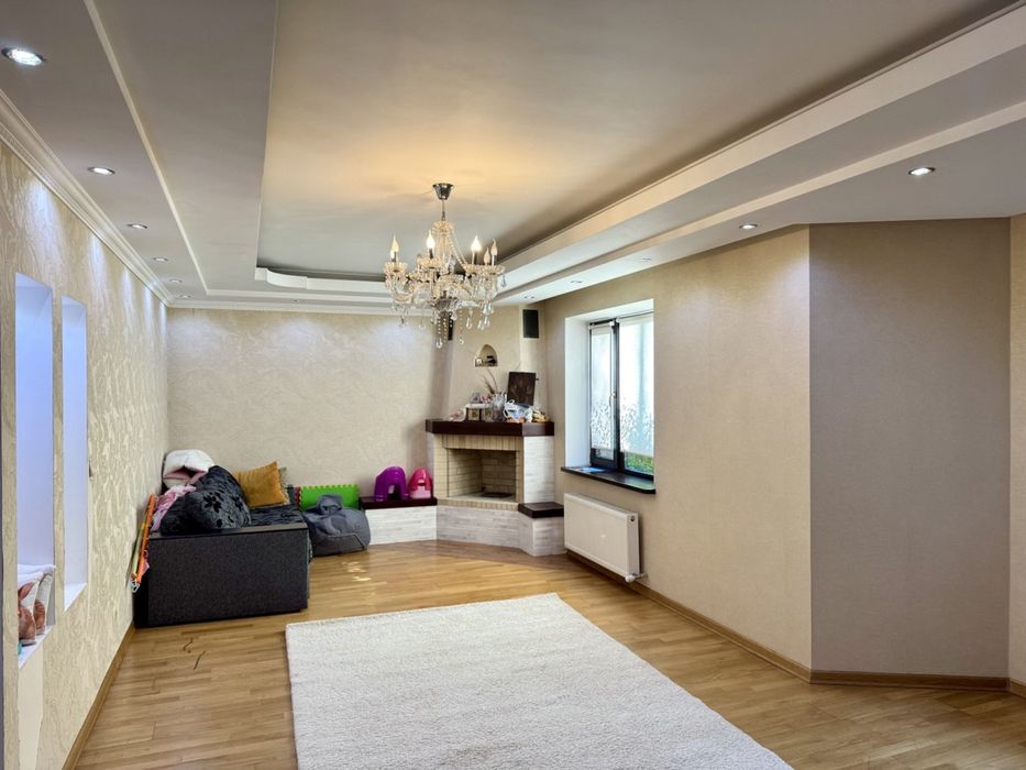 продам будинок 123м2, 12 соток в Бучі. Газ. Програми-так