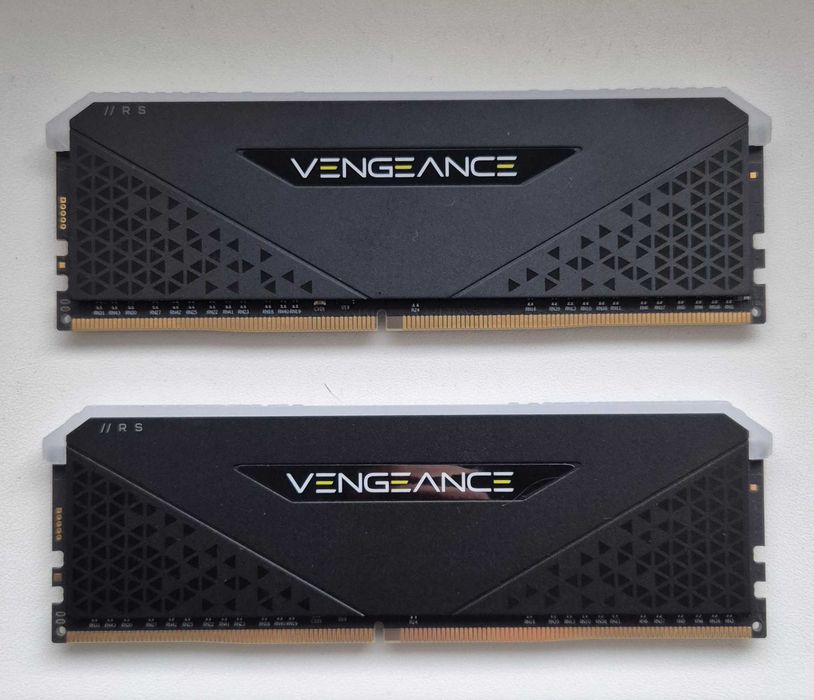 Corsair Vengeance Pamieć RAM DDR4 16gb (2x8gb) 3200Mhz
