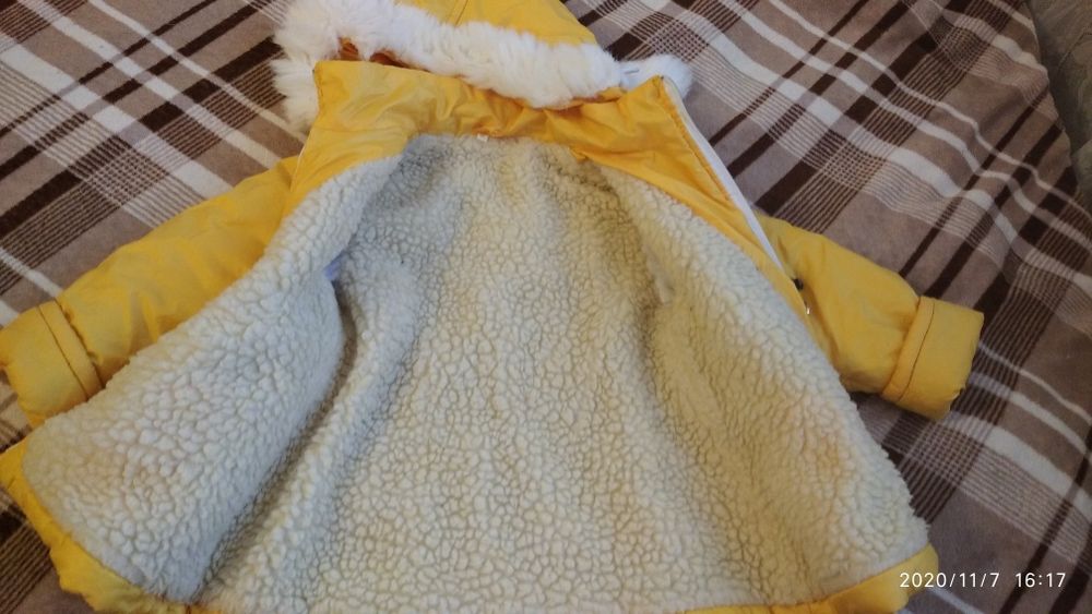 Куртка для дівчинки