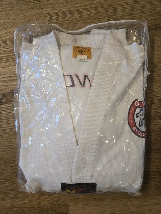 Dobok strój taekwondo rozm. 150 cm.
