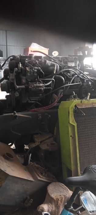 Claas xerion 3800 TRAC VC drugi taki sam model na części