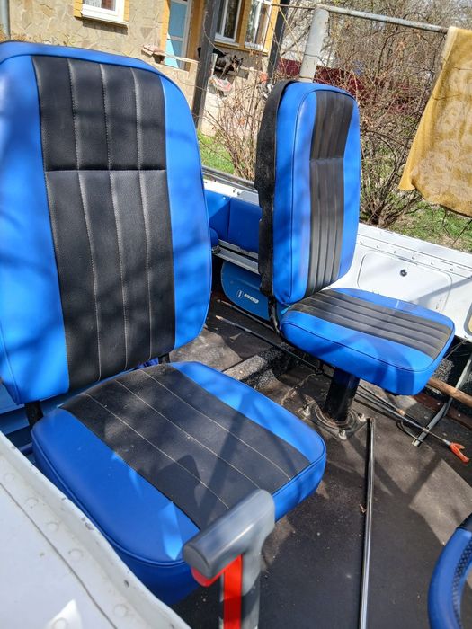 Продам лодку "Прогрес-2М" с 4х тактним мотором