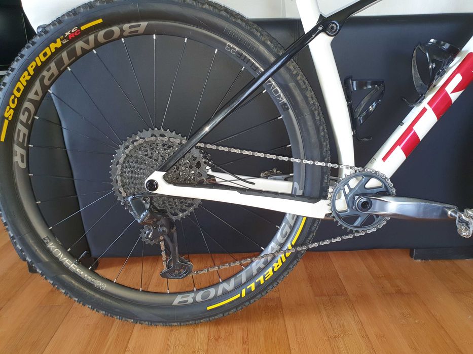 Trek Procaliber 9.7 (rodas carbono)
