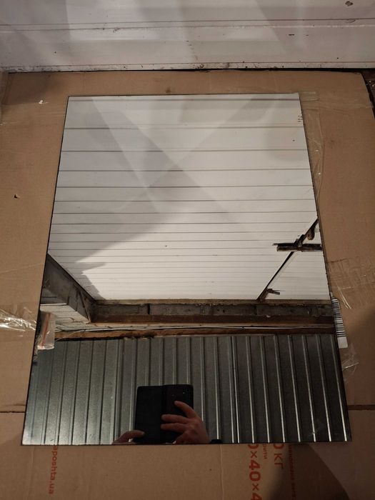 Зеркало в прихожую и в ванную 66х48.5см