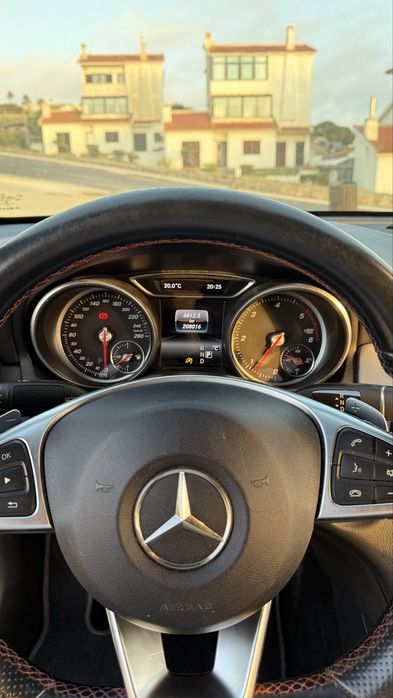 Mercedes CLA 220 Pack AMG | Estaciona Sozinho | CarPlay | Impecável