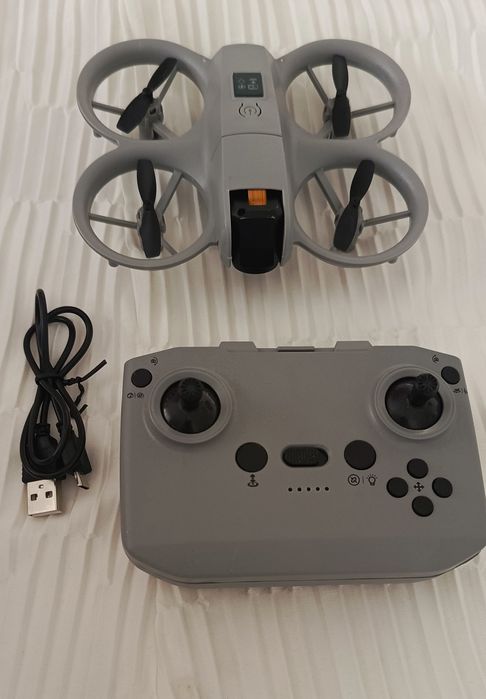 Dron z kamerą mały