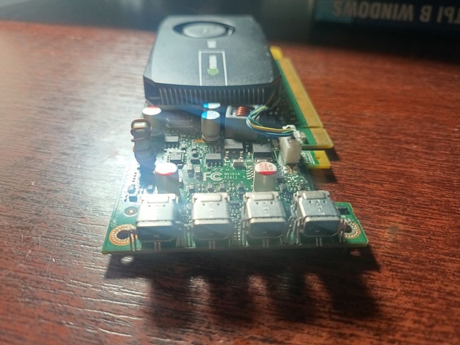 Видеокарта от Nvidia NVS-510 2gb