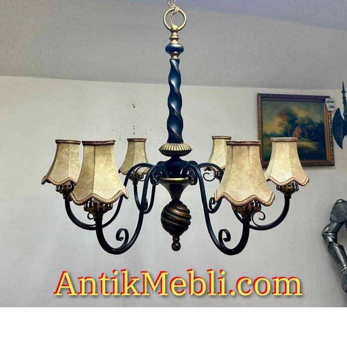 Розкішна підвісна люстра з елементами ковки та дерева 7553