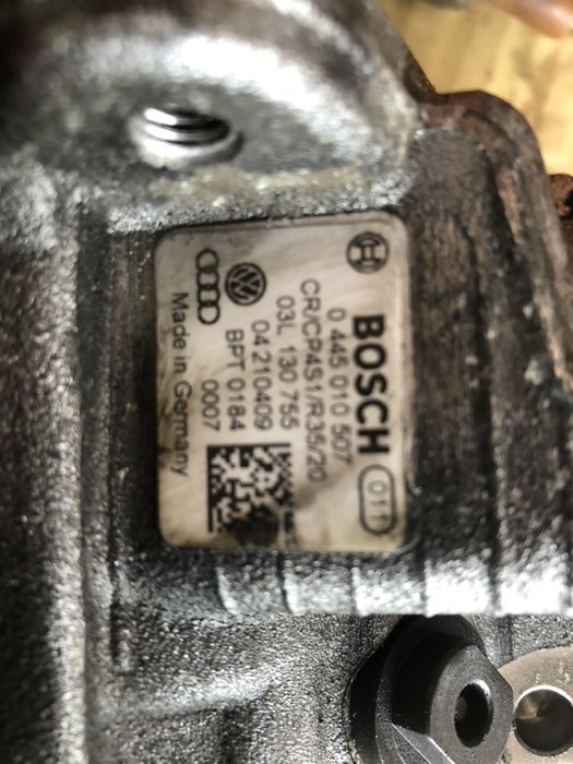 Насос ТНВД Audi A4 A5 Q5 A6 VW Tiguan Passat 2.0 tdi Паливний насос