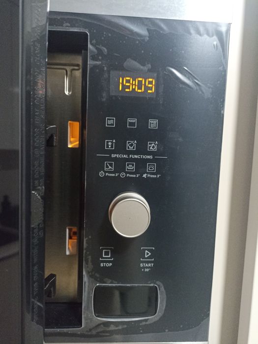 Microondas de encastrar  com grill  NOVO!!!