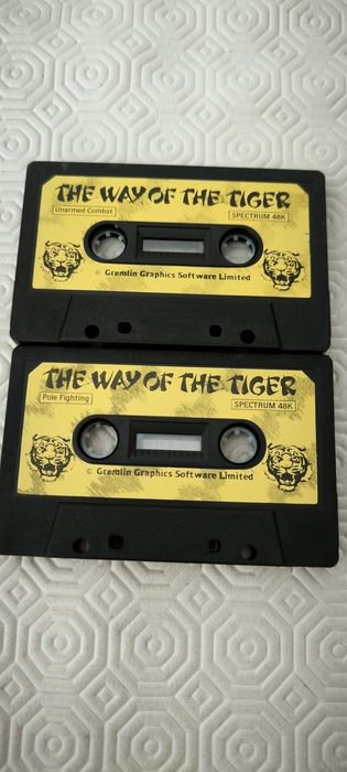 Jogo ZX Spectrum - The Way of the Tiger (Rara Edição 2 Cassetes / Manual 4 Línguas CIB)