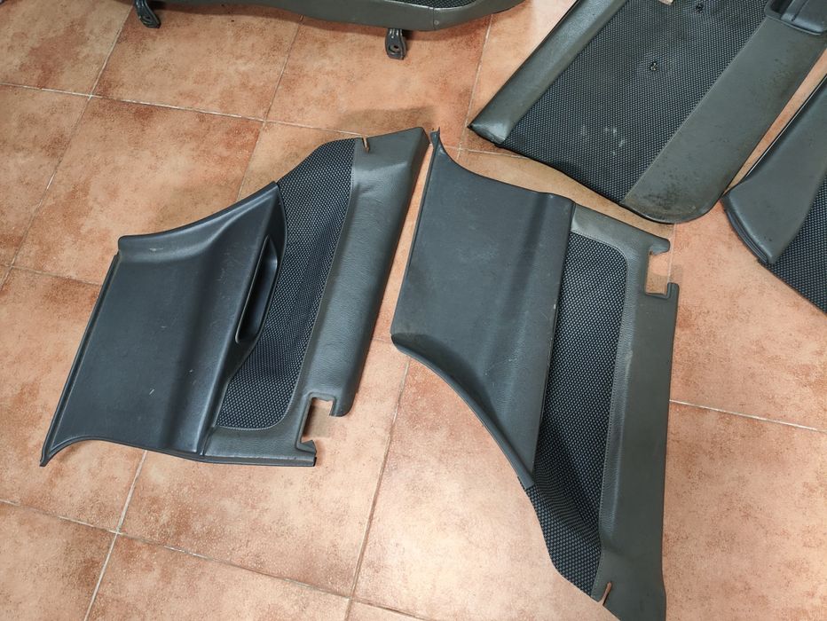Vendo Interior para Toyota Corolla E90 (XL) hatch