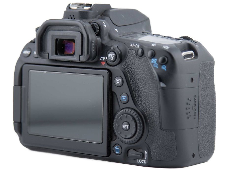 Lustrzanka Canon EOS 80D z ładowarką - przebieg 36137 zdjęć