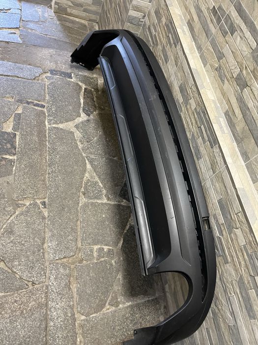 Нижняя накладка заднего бампера Volkswagen Touareg 3 CR7