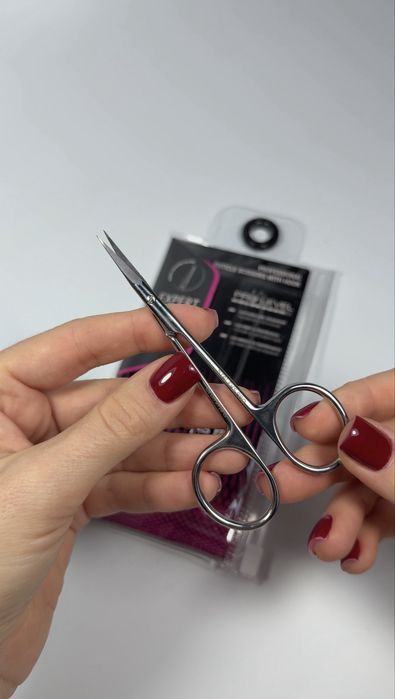 Манікюрні професійні ножиці, кусачки, пензлі, фрези, пилки