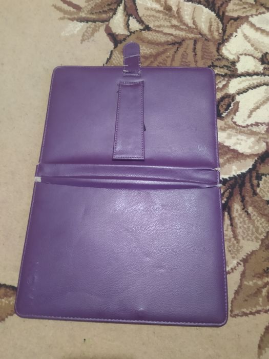 Чехол с клавиатурой на планшет Nomi, Lenovo