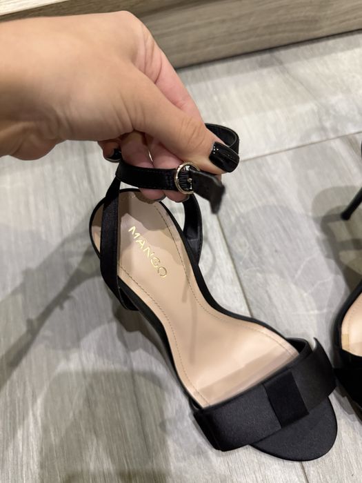 Босоніжки Mango атласні 36