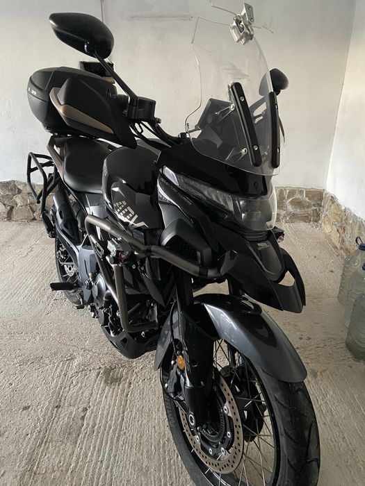 Zontes 350 tx 2023 com 9600 kilometros