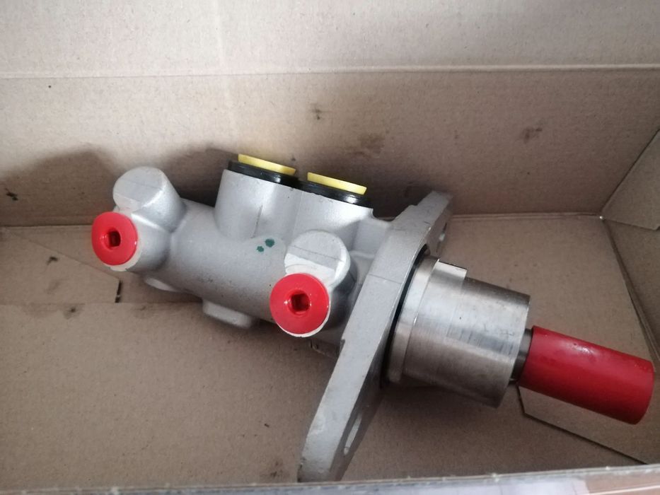 Bomba principal dos travões Nissan Patrol 260  46010-G9825