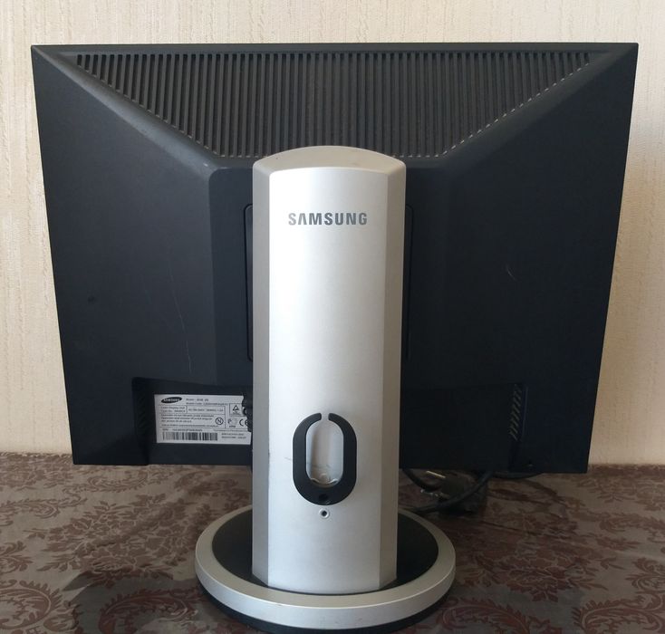 Монитор Samsung 203B
