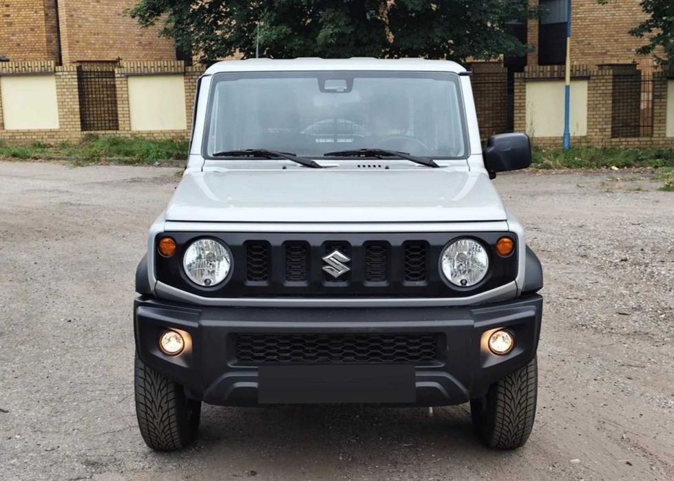 Бампер Suzuki Jimny шрот разборка розборка розбірка сузуки джимни